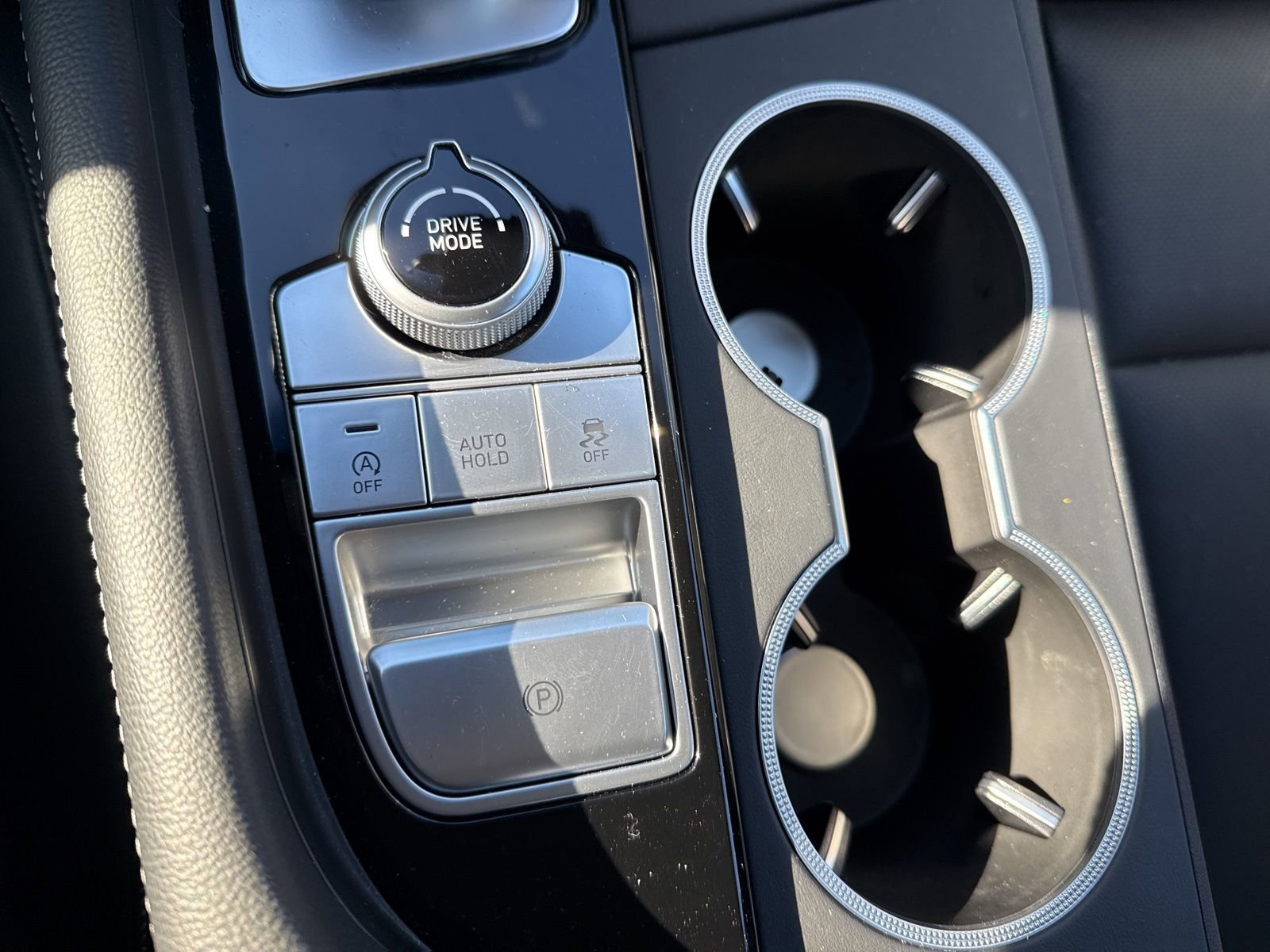 Used 2020 Genesis G70 2.0T image 22