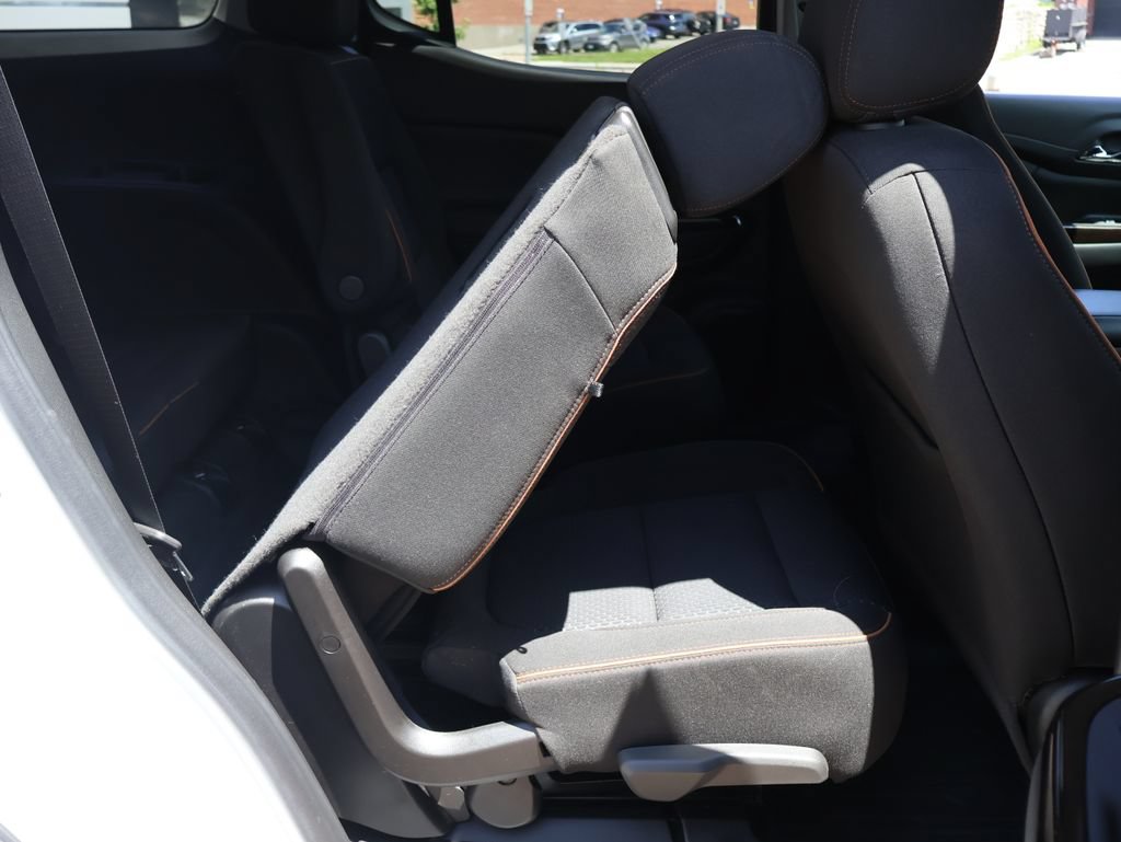 Certified 2023 GMC Acadia AT4 w/ LPO, Floor Liner Package AWD/4WD image 13