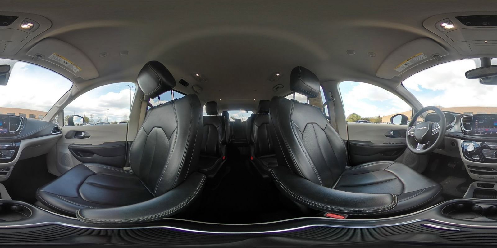 Used 2023 Chrysler Pacifica Touring-L FWD image 45