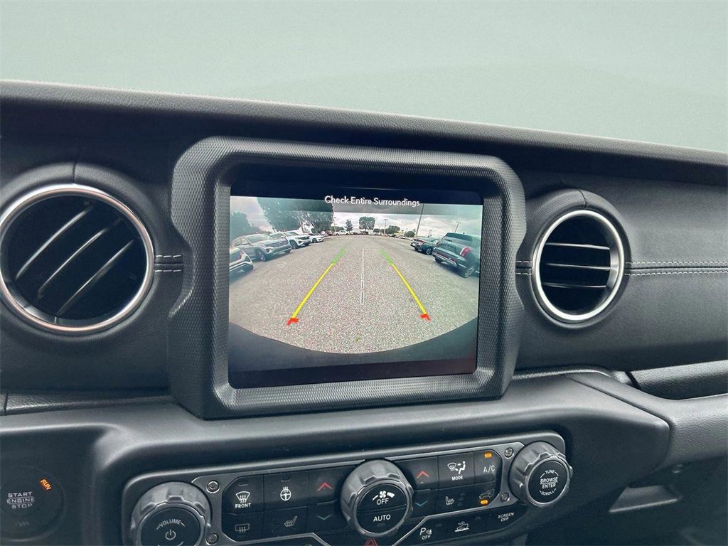 Used 2021 Jeep Wrangler Unlimited Sahara w/ Cold Weather Group image 11