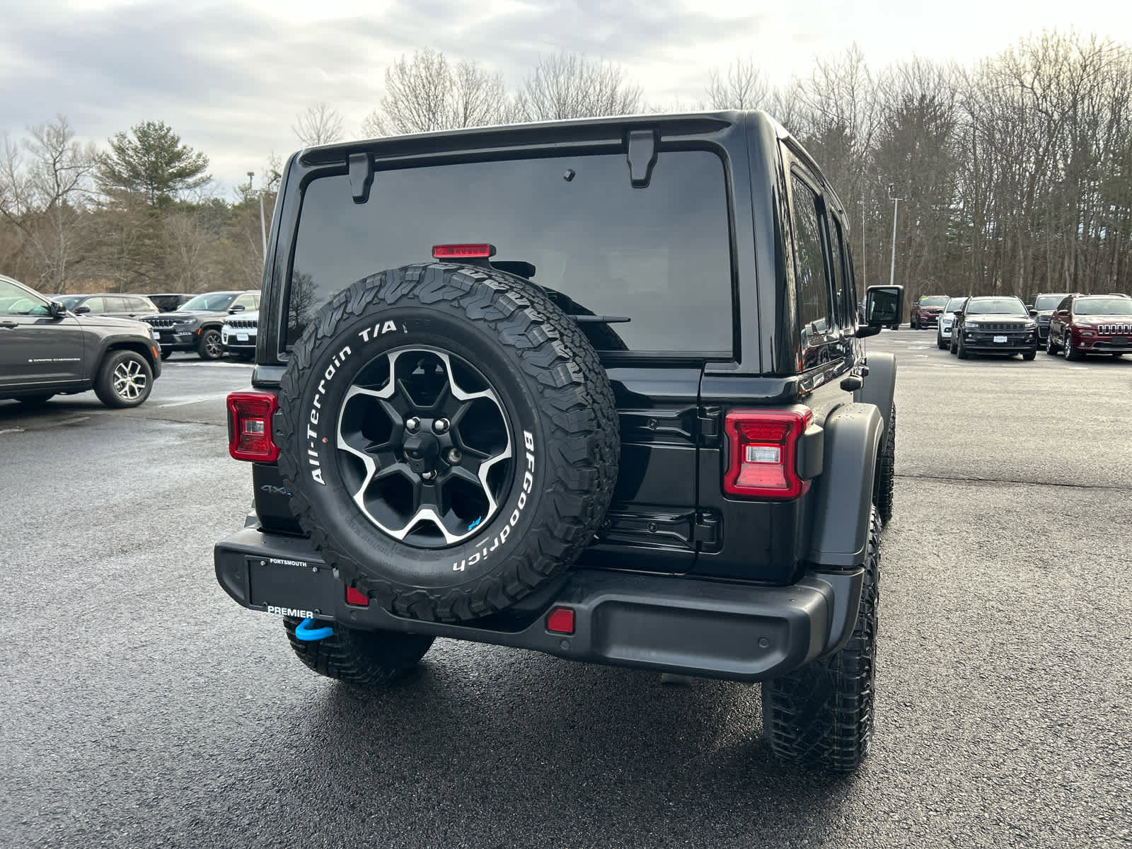 Used 2022 Jeep Wrangler Unlimited Rubicon 4xe w/ Cold Weather Group image 6