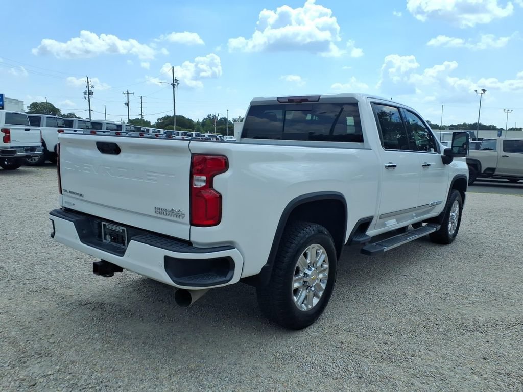 Used 2024 Chevrolet Silverado 2500 High Country w/ Technology Package AWD/4WD image 10