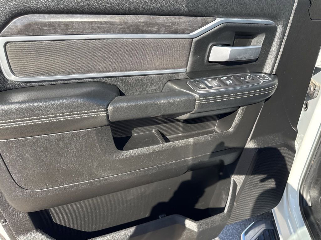 Used 2024 RAM 3500 Big Horn image 23