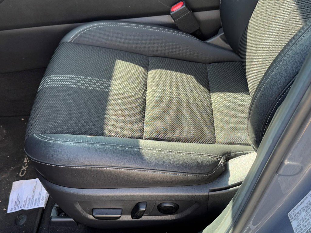 Used 2025 MAZDA CX-50 AWD 2.5 S w/ Premium Package image 22