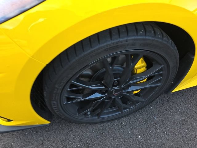Used 2025 Chevrolet Corvette Stingray Preferred Cpe w/ Z51 Performance Package RWD image 17
