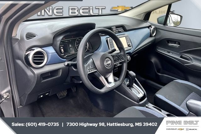 Used 2025 Nissan Versa SV image 12