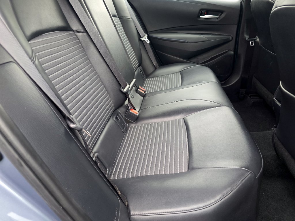 Used 2022 Toyota Corolla XSE FWD image 19
