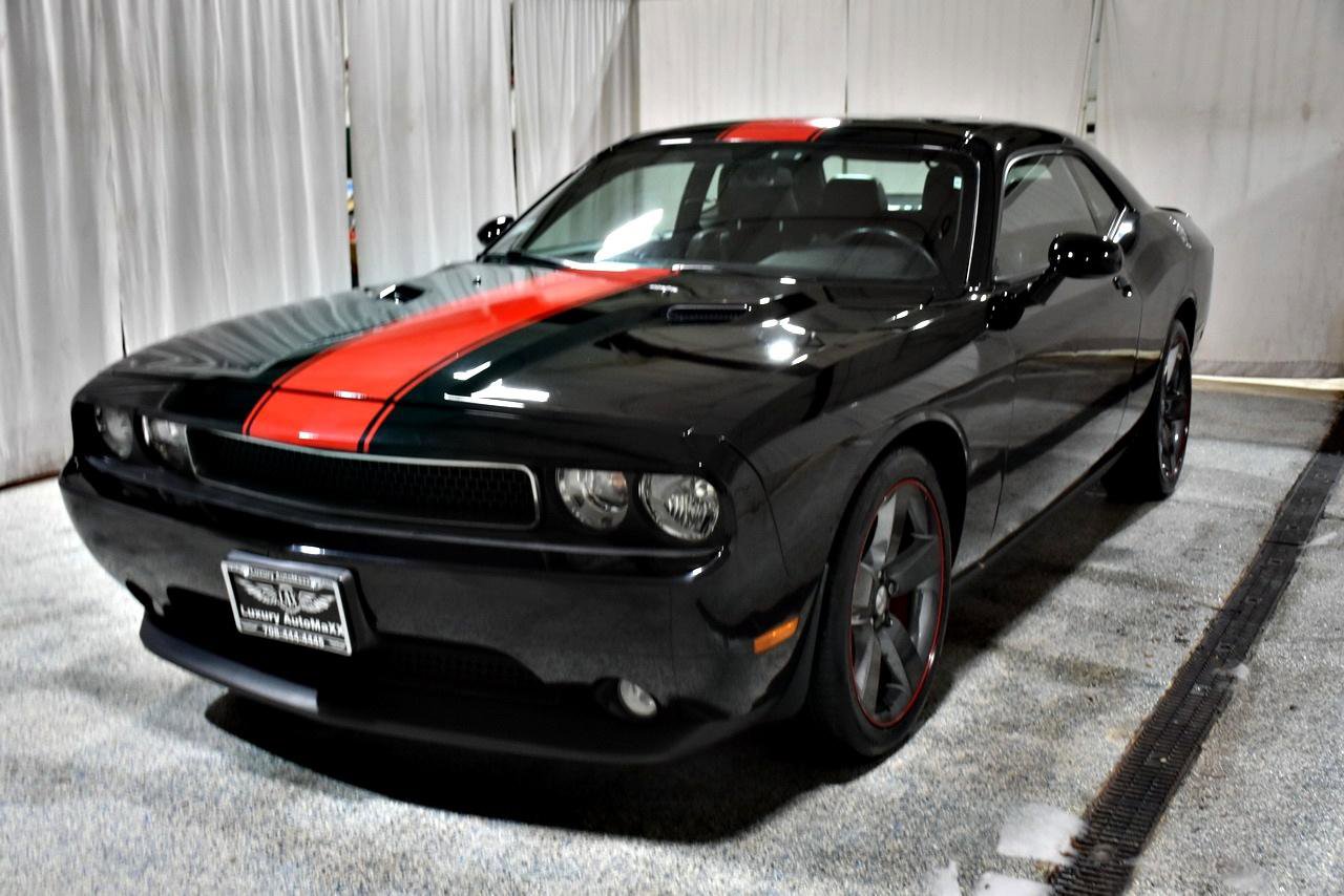 Used 2013 Dodge Challenger SXT image 31