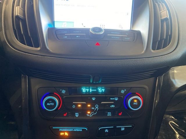 Used 2018 Ford Escape SE w/ SE Sport Appearance Package FWD image 22