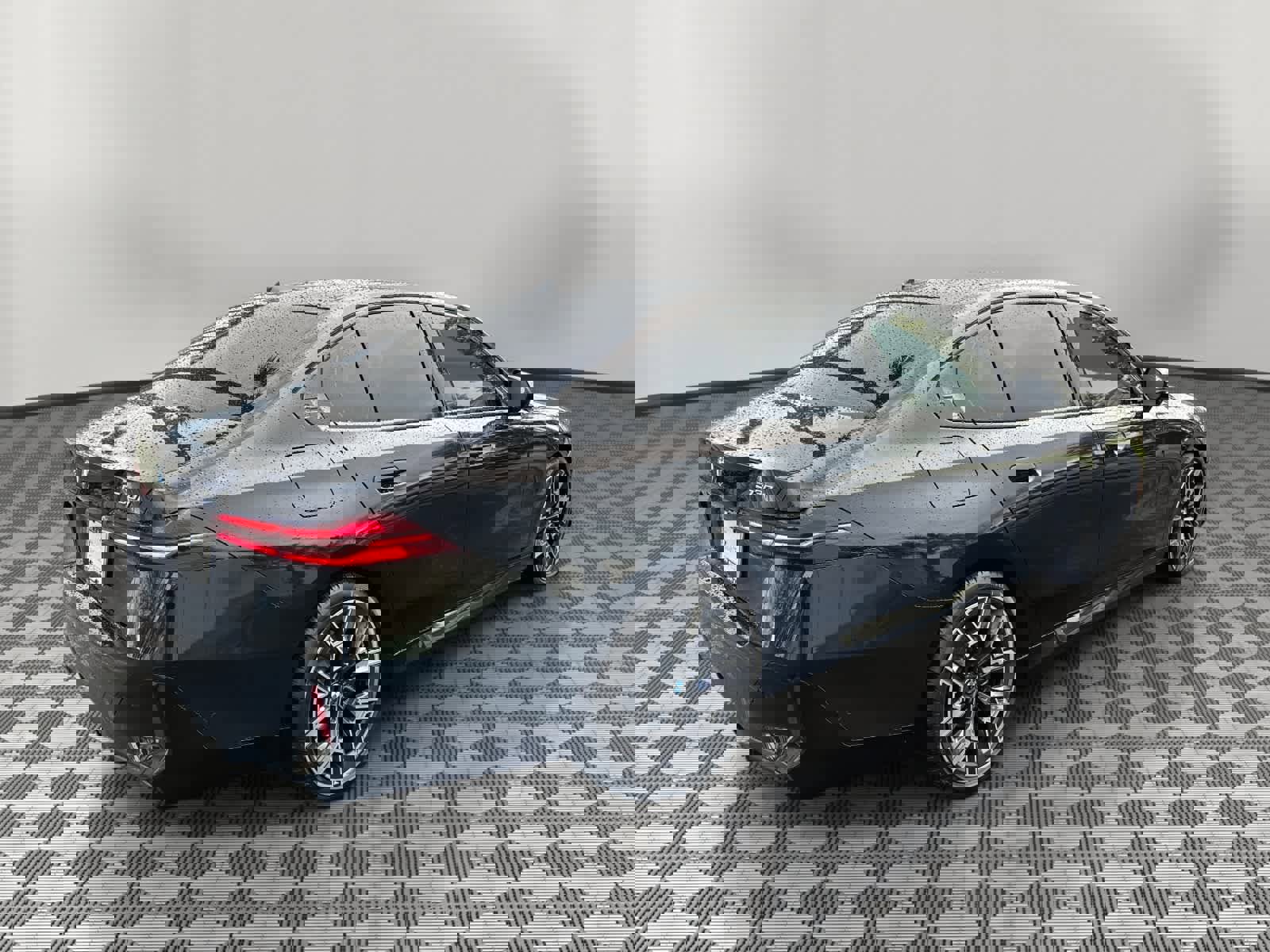 Certified 2026 BMW 530i xDrive w/ M Sport Package image 7