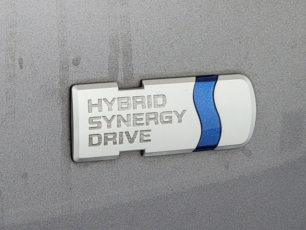 Used 2013 Toyota Prius C One FWD image 11