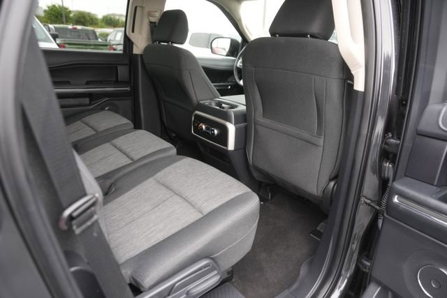 Used 2023 Ford Expedition XLT image 16