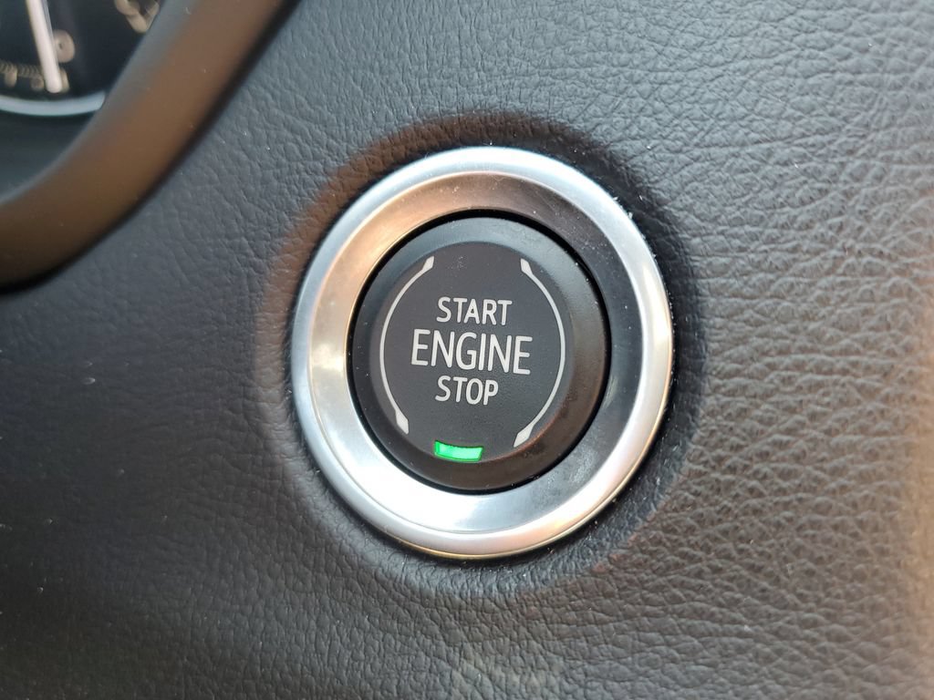 Used 2023 Cadillac XT4 Sport FWD image 22