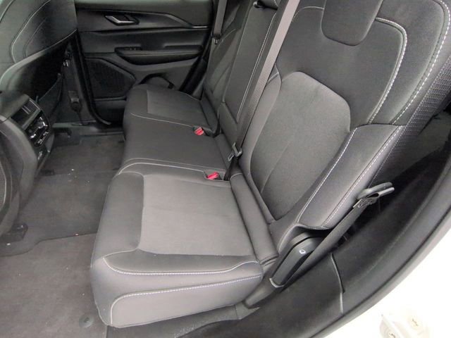 Used 2024 Jeep Grand Cherokee Laredo X image 21