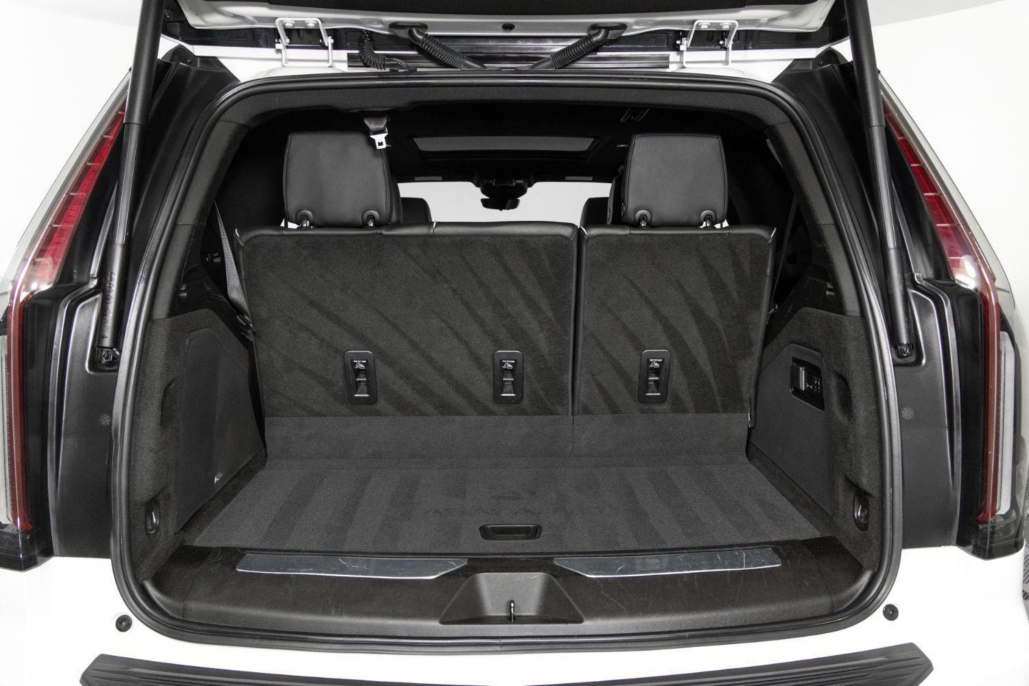 Used 2021 Cadillac Escalade Sport w/ Heavy-Duty Trailer Package image 20