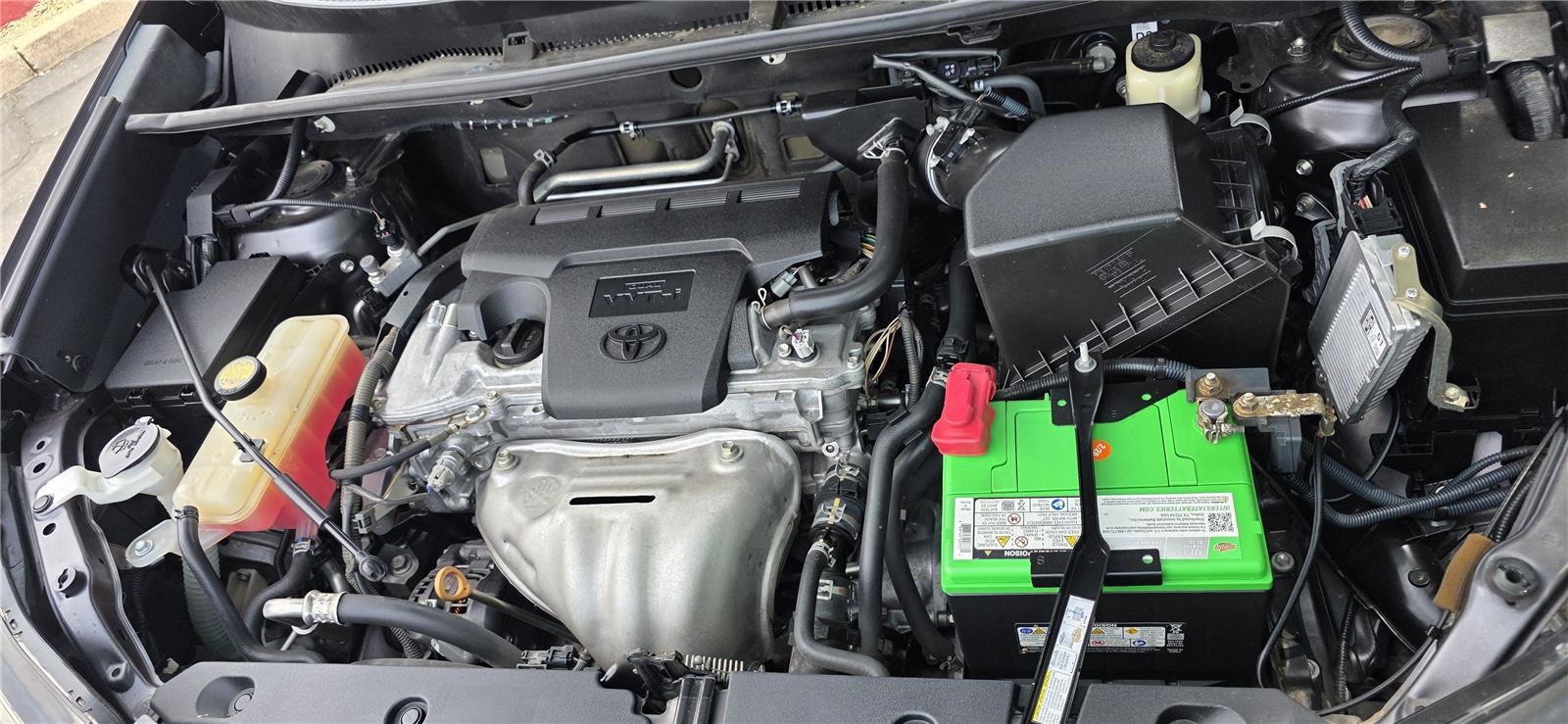 Used 2017 Toyota RAV4 Platinum FWD image 23