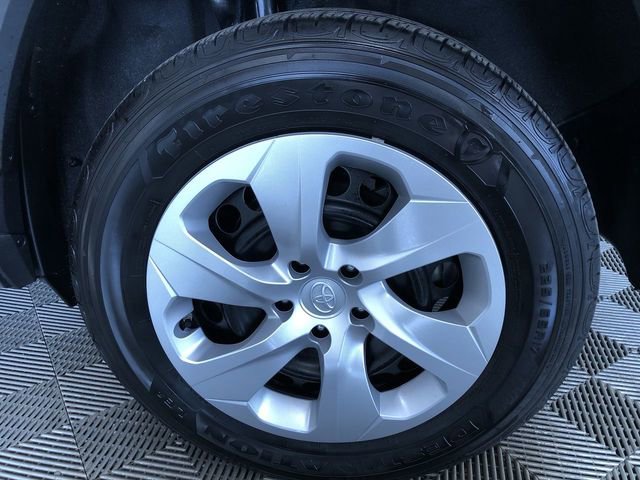 Used 2025 Toyota RAV4 LE image 16