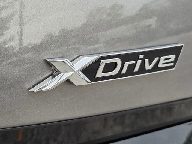 Used 2024 BMW 740i xDrive w/ Premium Package AWD/4WD image 15