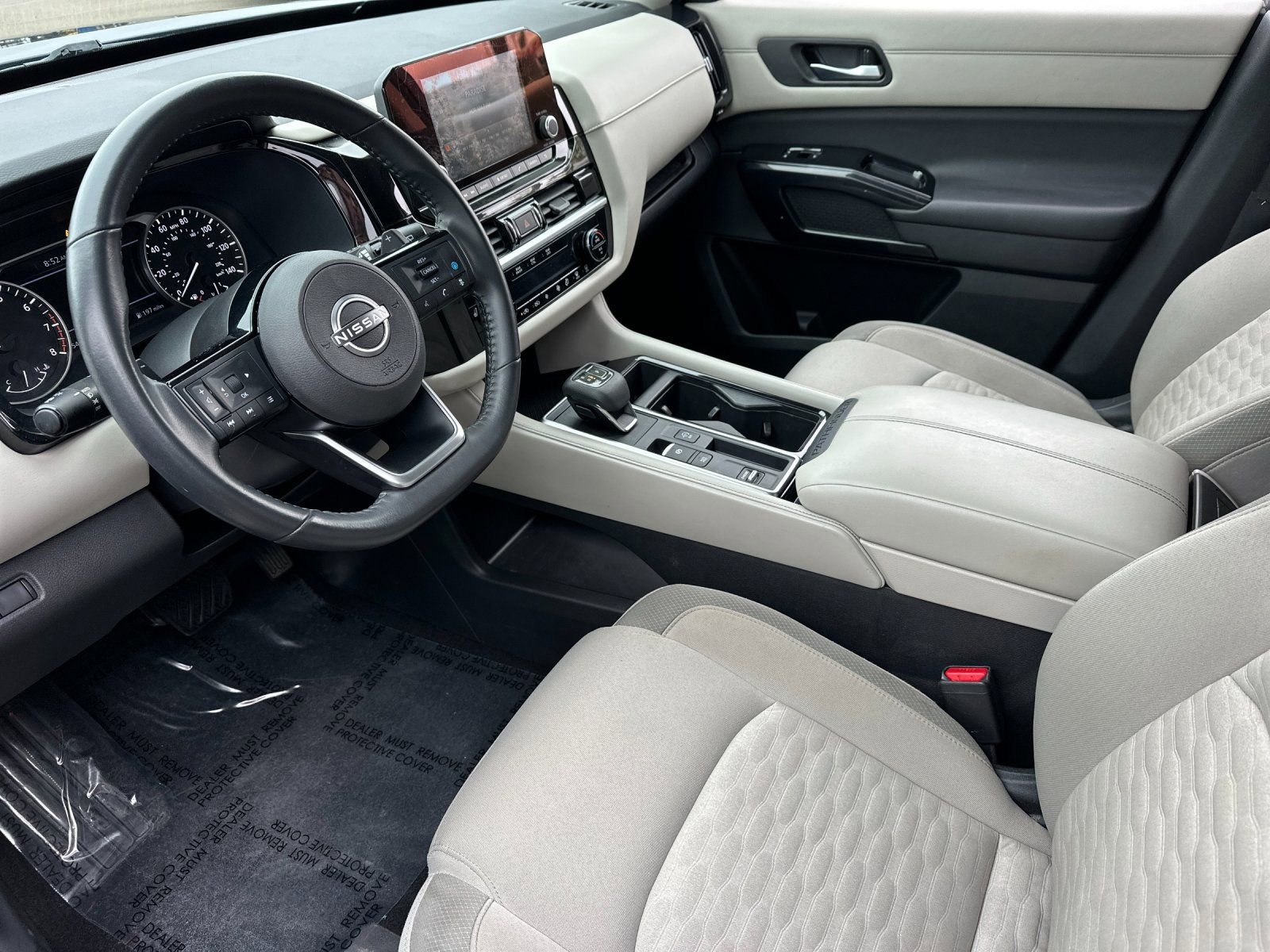 Used 2022 Nissan Pathfinder SV FWD image 9