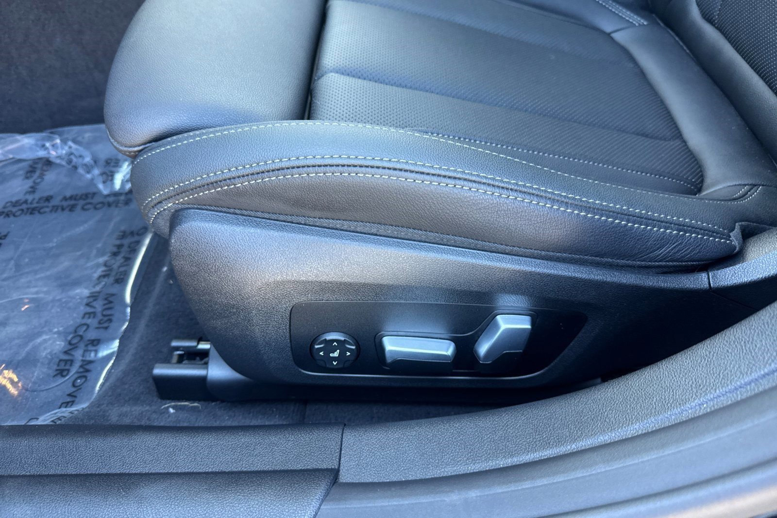 Certified 2023 BMW i4 eDrive35 w/ Premium Package image 13