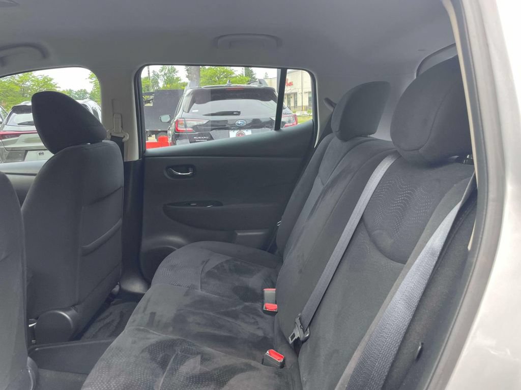 Used 2016 Nissan Leaf SV w/ Premium Package FWD image 11