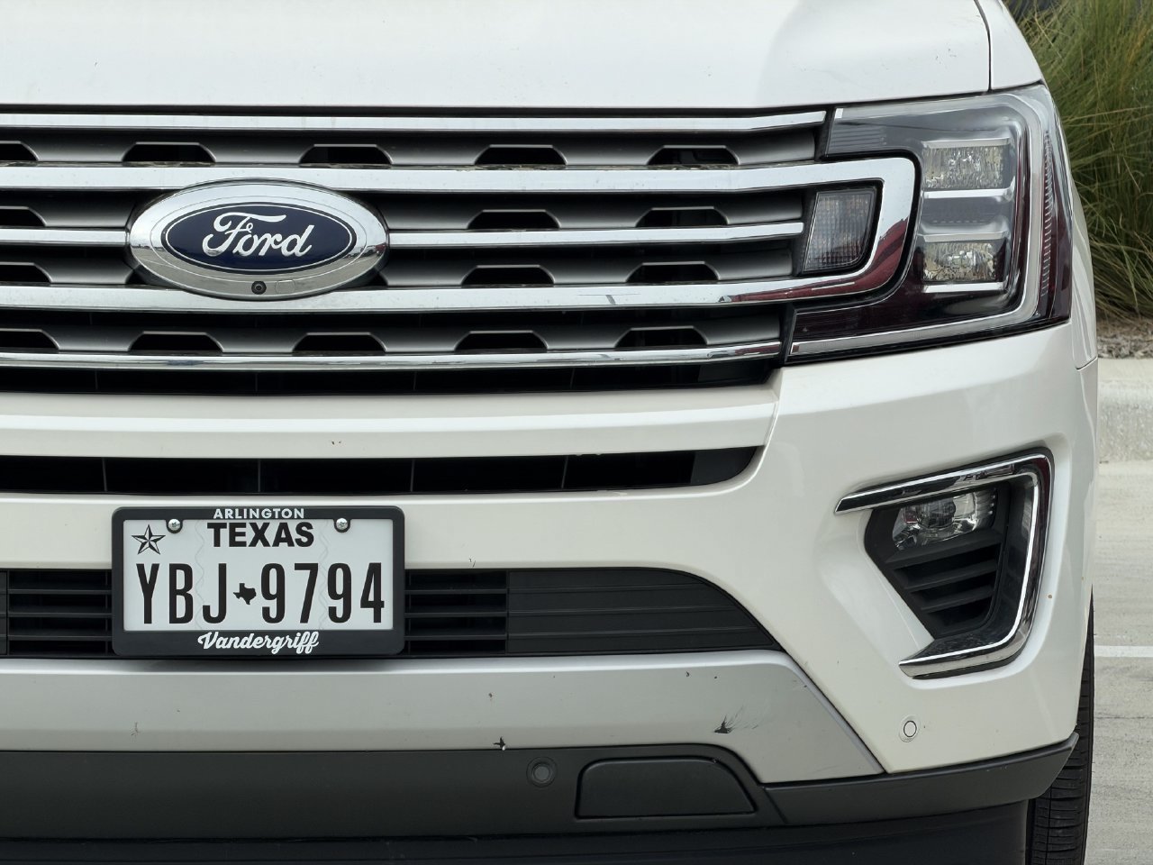 Used 2018 Ford Expedition Max Limited w/ Equipment Group 302A RWD image 8