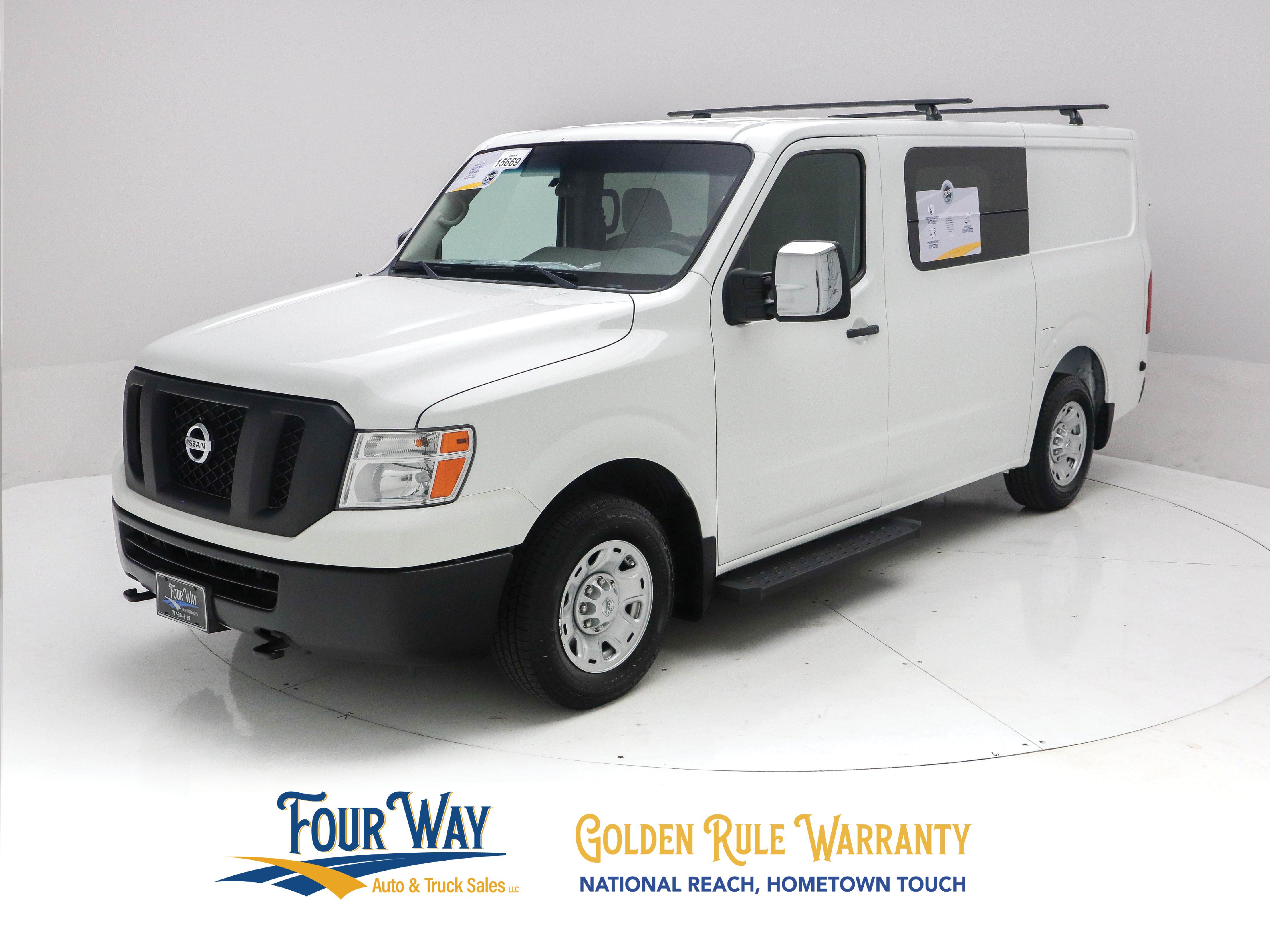 Used 2018 Nissan NV 2500 SV RWD image 8