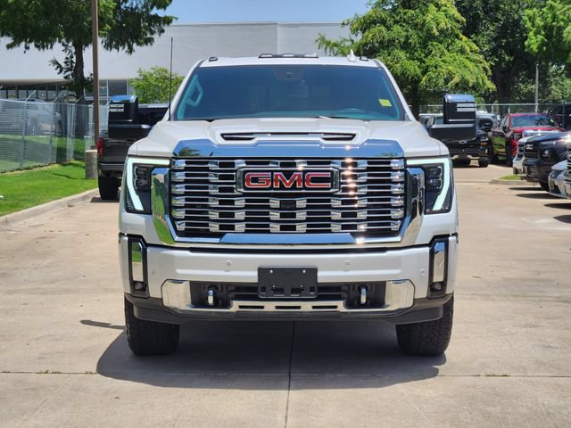 Used 2024 GMC Sierra 2500 Denali w/ Denali Reserve Package AWD/4WD image 3
