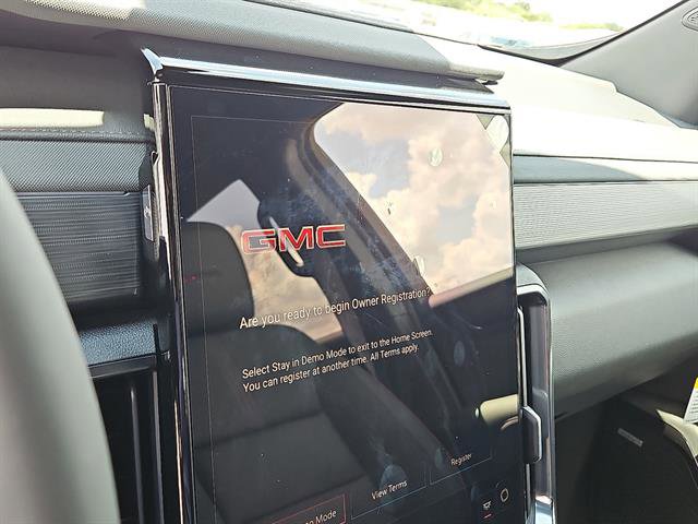 New 2026 GMC Acadia AT4 w/ LPO, Floor Liner Package image 16