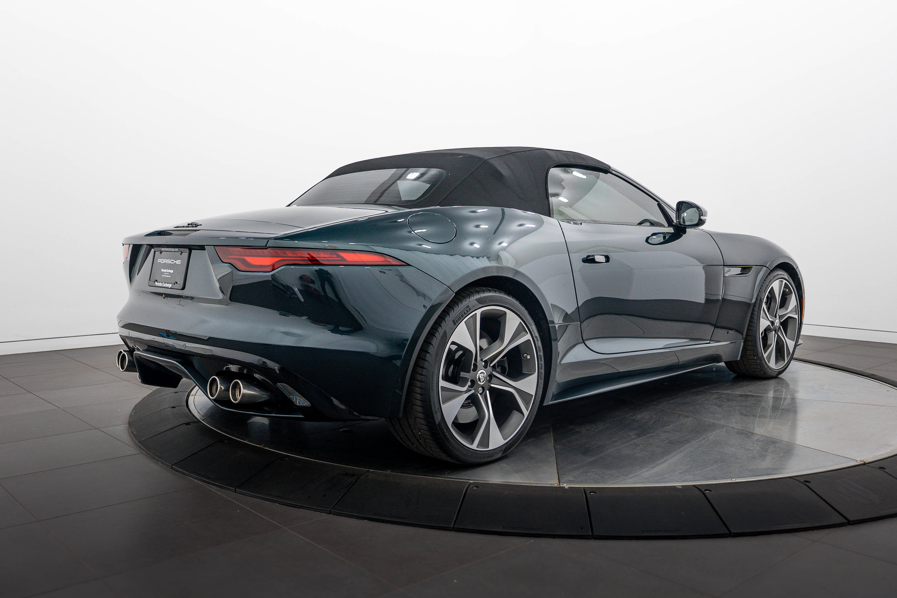Used 2024 Jaguar F-TYPE Convertible AWD image 29