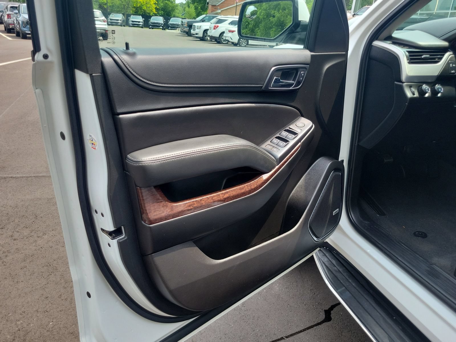 Used 2020 GMC Yukon SLE w/ Convenience Package AWD/4WD image 7