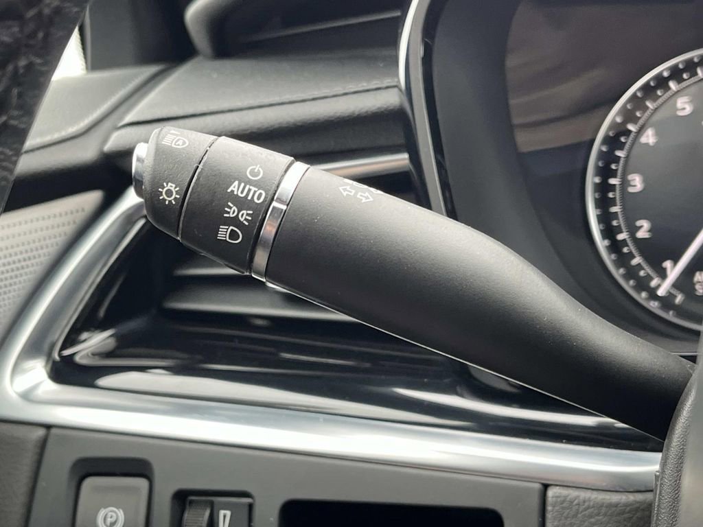 Certified 2024 Cadillac XT6 Premium Luxury image 33