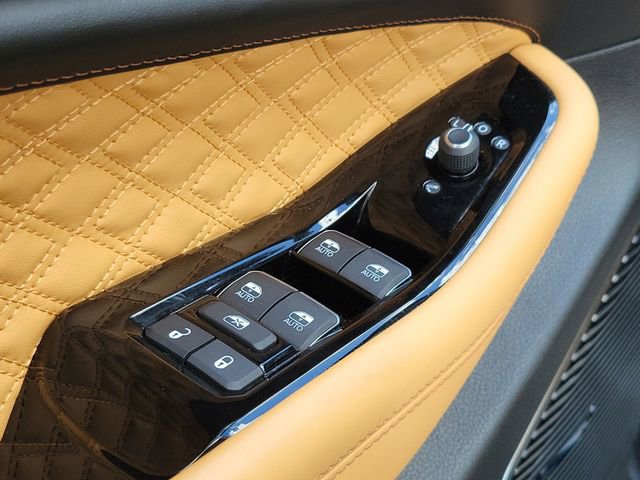 Used 2025 Jeep Grand Cherokee Summit w/ Adv Protech Group IV AWD/4WD image 20