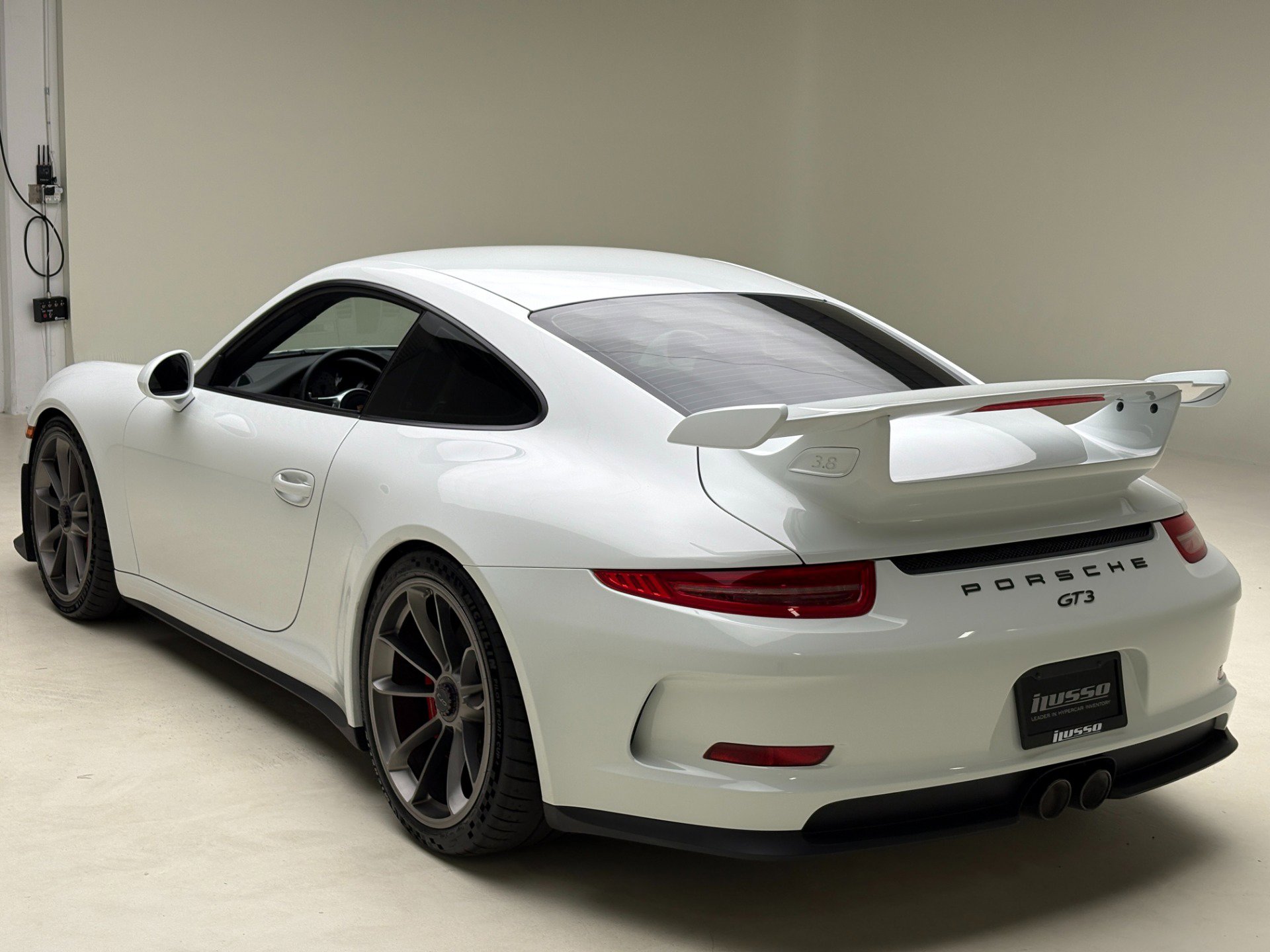 Used 2015 Porsche 911 GT3 RWD image 6