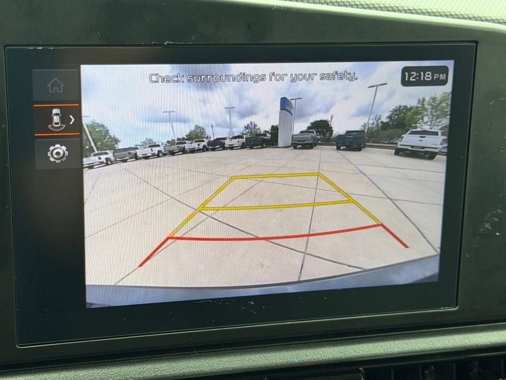 Used 2025 Kia Niro LX FWD image 25