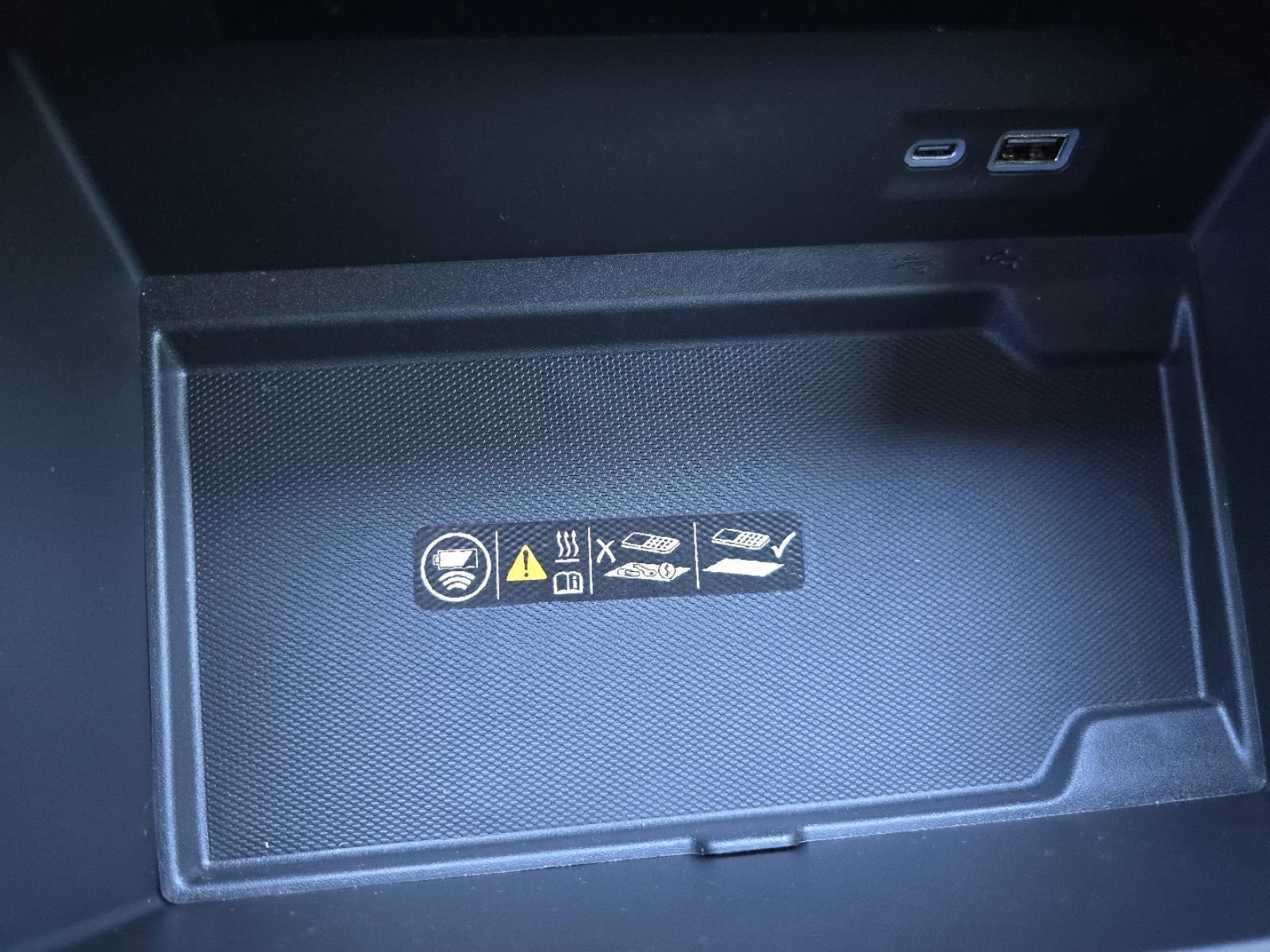 New 2026 GMC Yukon XL Elevation image 14