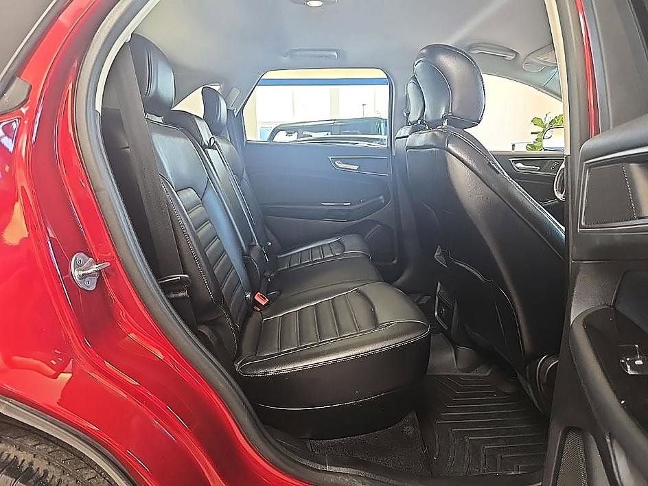 Used 2017 Ford Edge SEL w/ Equipment Group 201A AWD/4WD image 33
