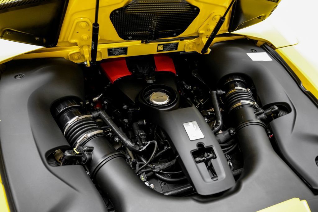 Used 2022 Ferrari F8 Tributo RWD image 51
