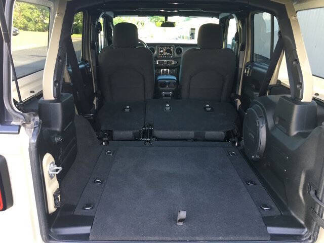 Used 2022 Jeep Wrangler Unlimited Sport AWD/4WD image 27