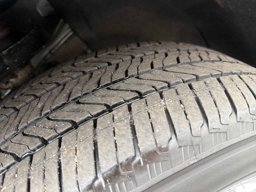 Used 2023 Chevrolet Equinox LT image 26