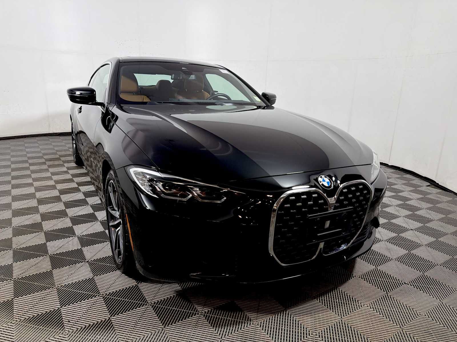 Used 2024 BMW 430i xDrive Coupe w/ Convenience Package AWD/4WD image 3