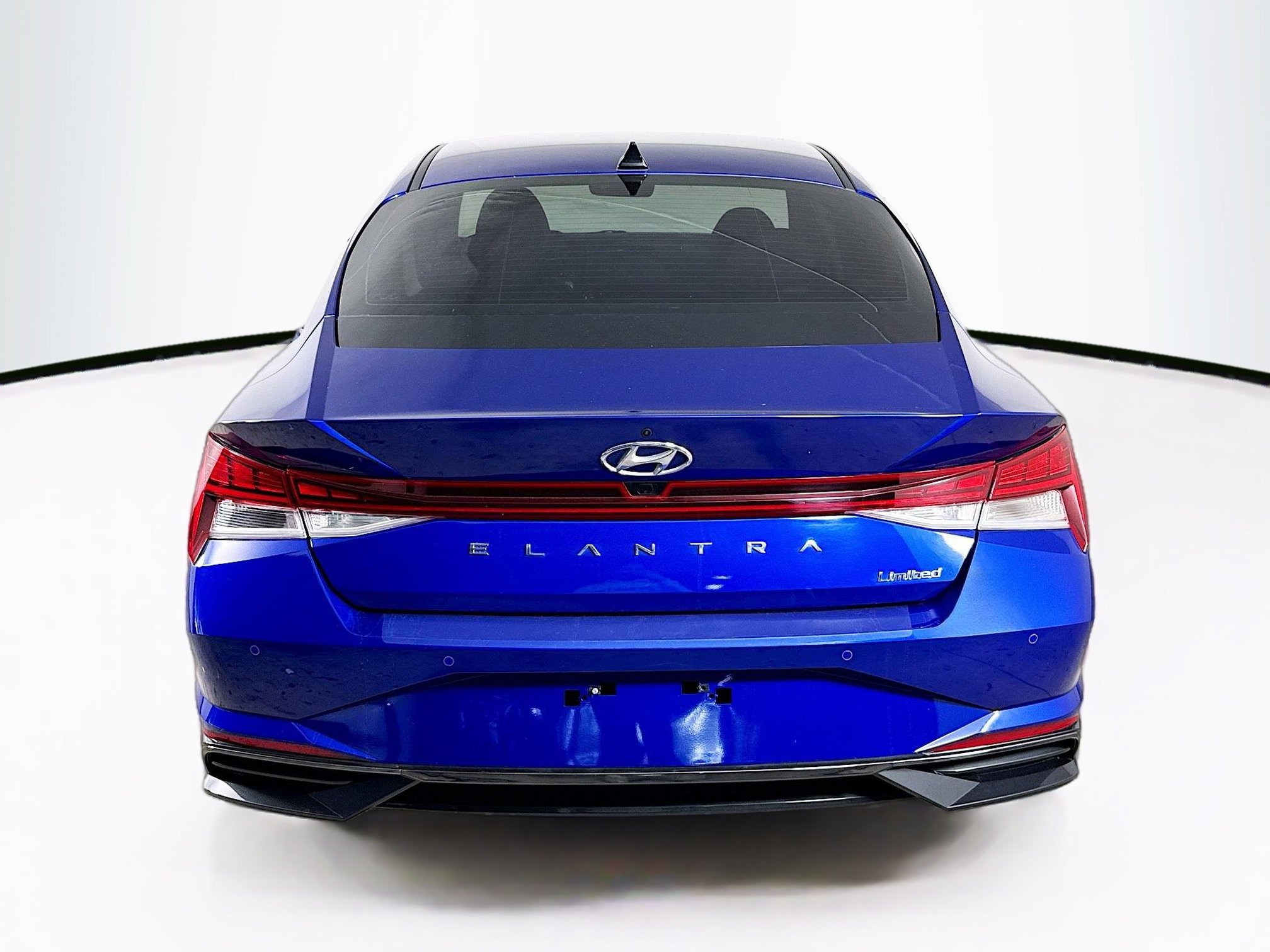 Used 2023 Hyundai Elantra Limited image 32