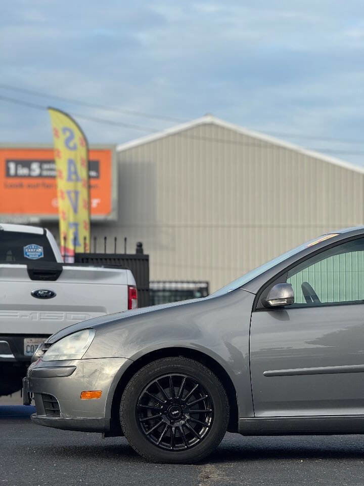 Used 2009 Volkswagen Rabbit S image 13