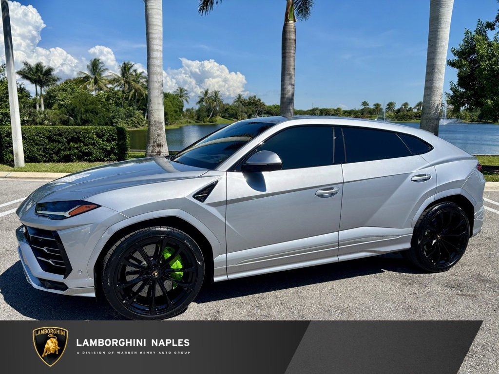 Used 2022 Lamborghini Urus image 1