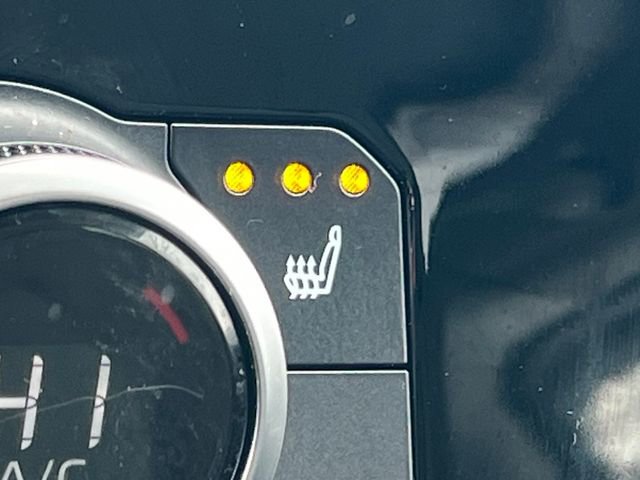 Used 2022 Toyota Highlander XLE image 29