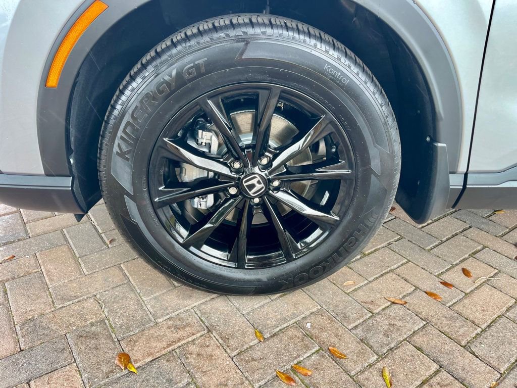 Used 2025 Honda CR-V Sport image 9