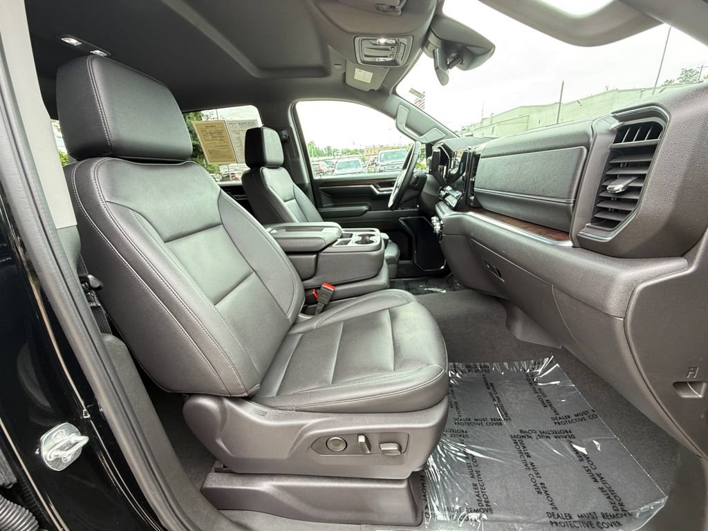 Used 2024 GMC Sierra 1500 SLT AWD/4WD image 27