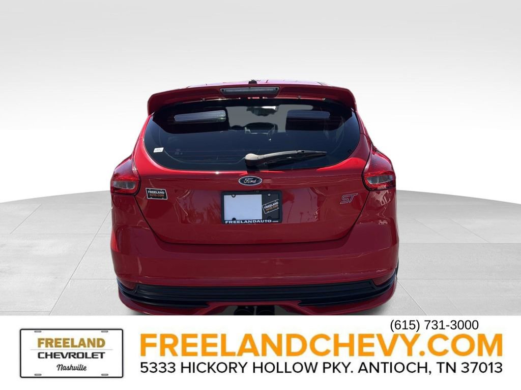 Used 2016 Ford Focus ST w/ Equipment Group 402A FWD image 3