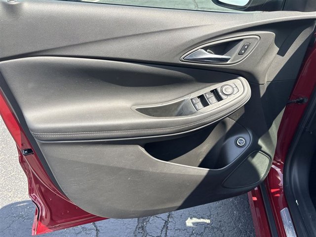 Certified 2021 Buick Encore GX Select w/ Sport Touring Package FWD image 21