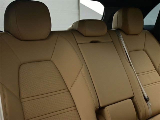 Used 2023 Porsche Cayenne S Platinum w/ Assistance Package image 37